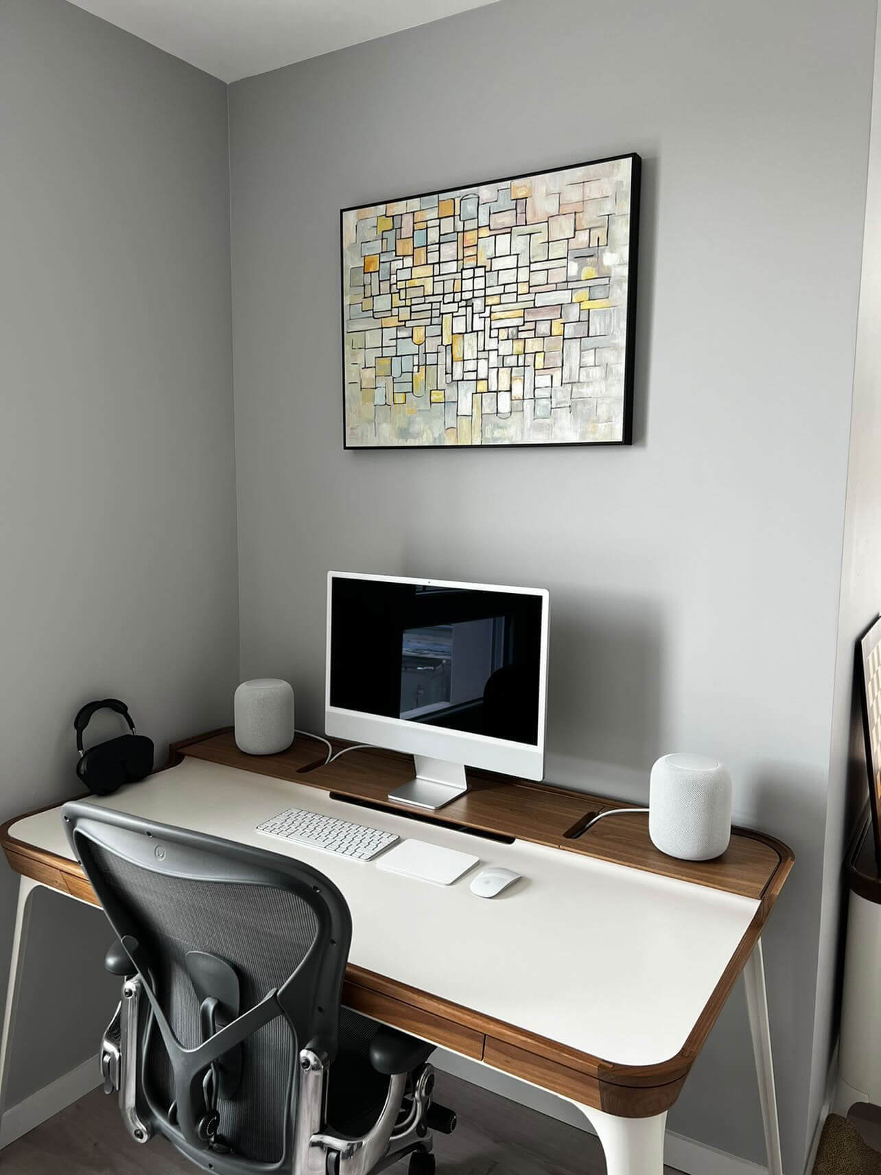 Nicolas M. Nicolas M.